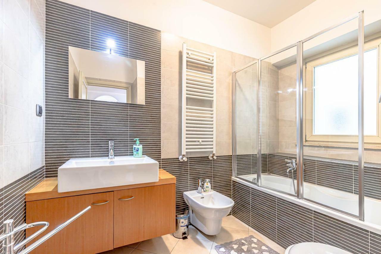 Rocco'S Holidays Apartment Rome Bagian luar foto